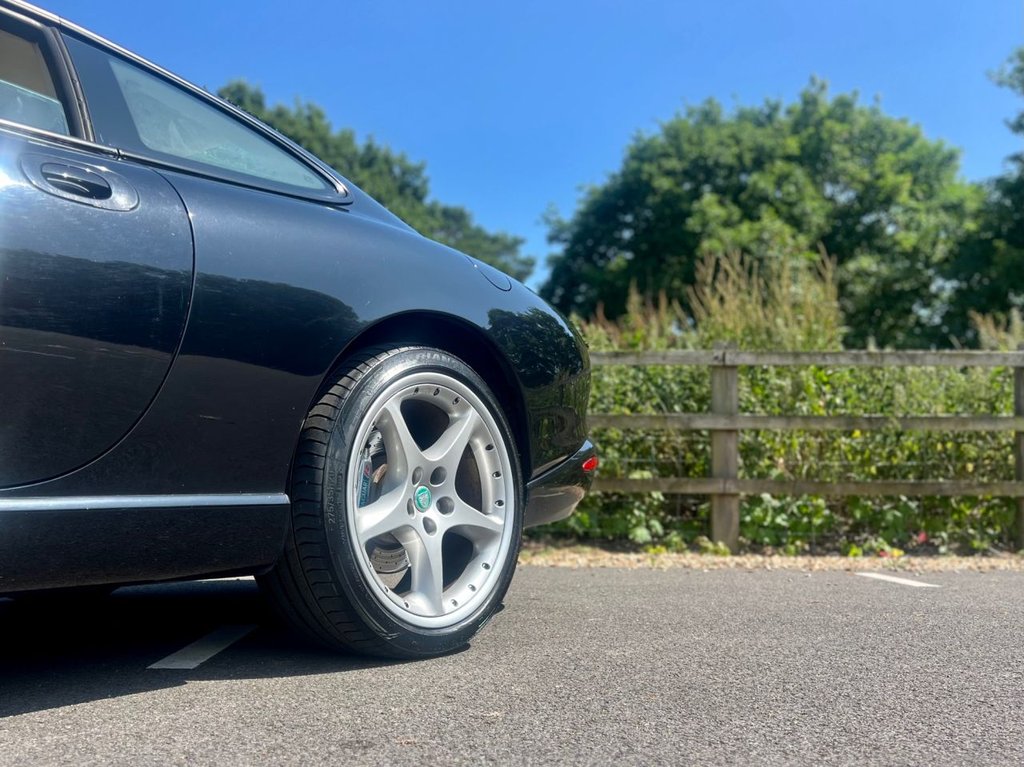 USED 2005 05 JAGUAR XKR 4.2 Coupe // 2dr Automatic (304 g/km, 400 bhp) // px swap 