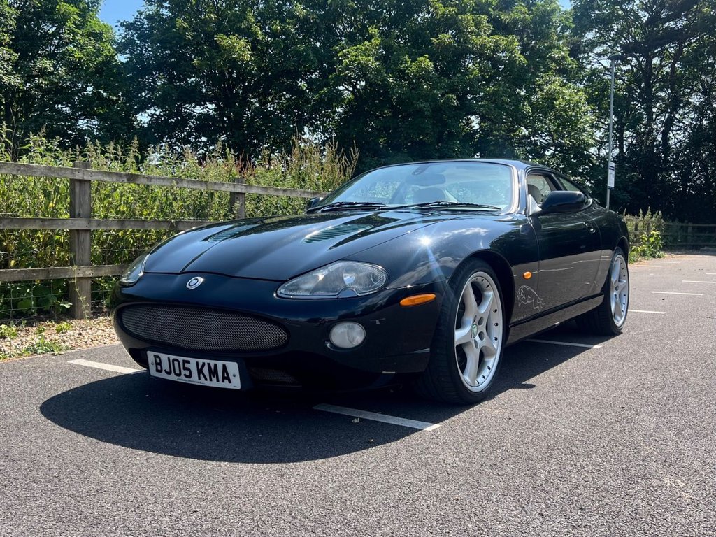 USED 2005 05 JAGUAR XKR 4.2 Coupe // 2dr Automatic (304 g/km, 400 bhp) // px swap 