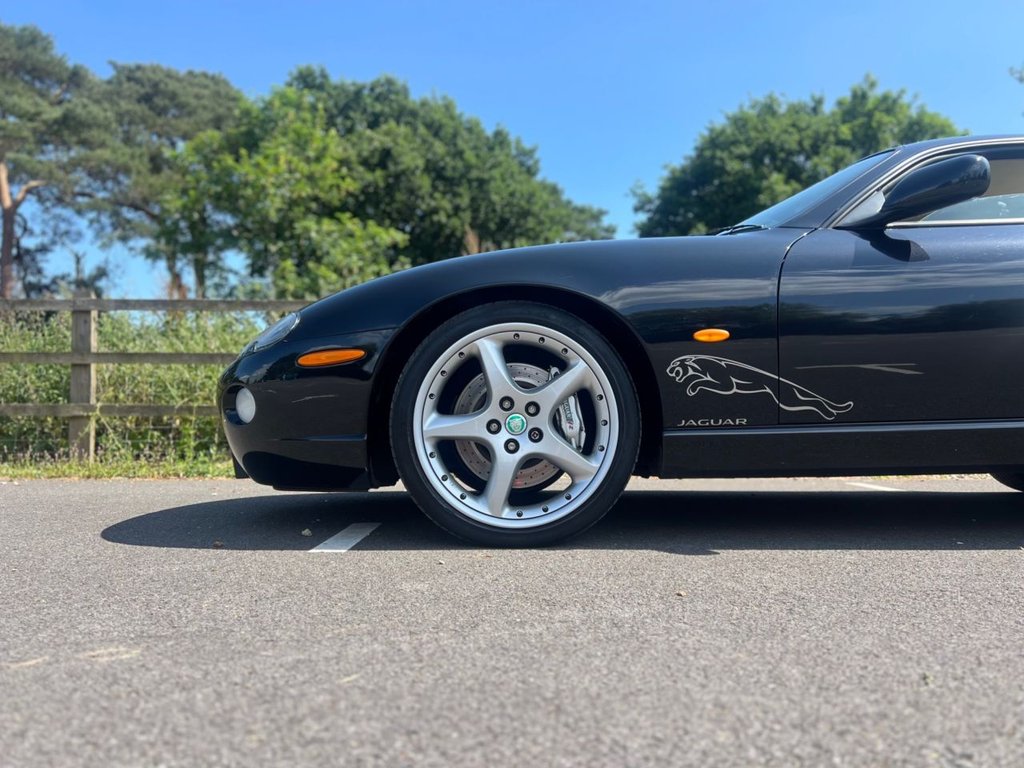 USED 2005 05 JAGUAR XKR 4.2 Coupe // 2dr Automatic (304 g/km, 400 bhp) // px swap 