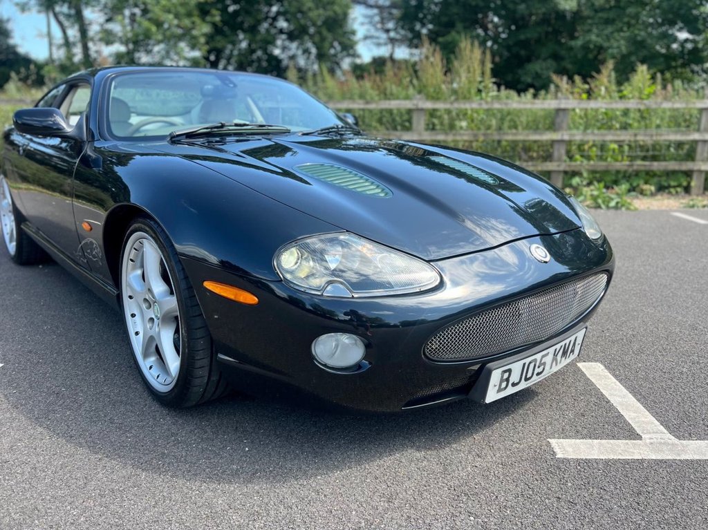 USED 2005 05 JAGUAR XKR 4.2 Coupe // 2dr Automatic (304 g/km, 400 bhp) // px swap 