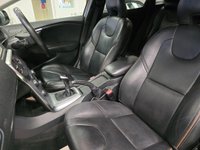 USED 2018 18 VOLVO V40 CROSS COUNTRY 2.0 D3 Pro Euro 6 (s/s) 5dr ULEZ-Sturdy Swedish Hatch