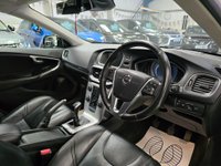 USED 2018 18 VOLVO V40 CROSS COUNTRY 2.0 D3 Pro Euro 6 (s/s) 5dr ULEZ-Sturdy Swedish Hatch