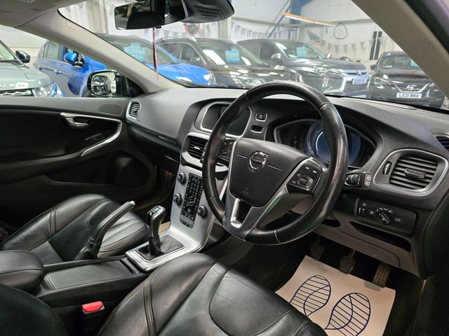 2018 VOLVO V40 CROSS COUNTRY 2.0 D3 Pro Euro 6 (s/s) 5dr - Photo 10