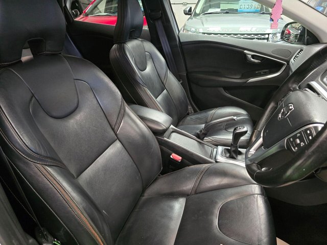 2018 VOLVO V40 CROSS COUNTRY 2.0 D3 Pro Euro 6 (s/s) 5dr - Photo 8