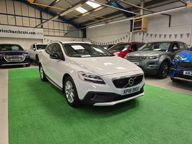 2018 VOLVO V40 CROSS COUNTRY 2.0 D3 Pro Euro 6 (s/s) 5dr - Photo 5