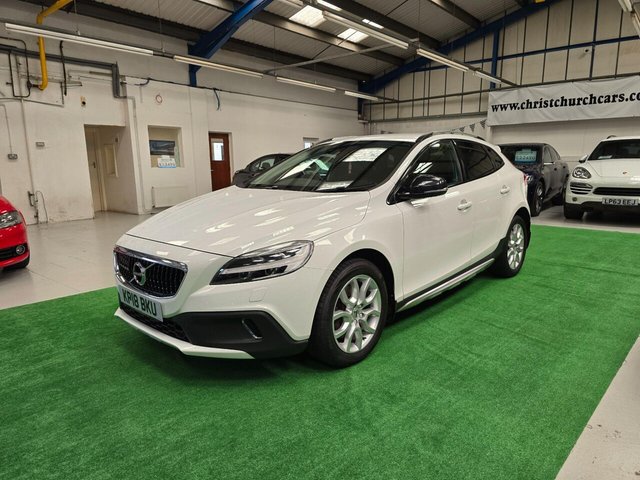 2018 VOLVO V40 CROSS COUNTRY 2.0 D3 Pro Euro 6 (s/s) 5dr