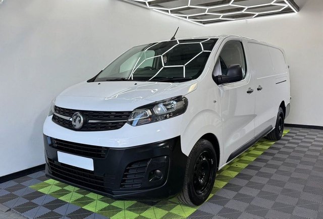 2020 VAUXHALL VIVARO