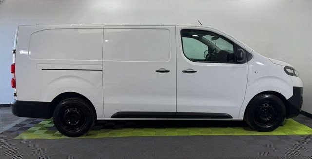 2020 VAUXHALL VIVARO - Photo 8