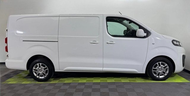 2021 VAUXHALL VIVARO - Photo 7