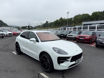 2019 PORSCHE MACAN