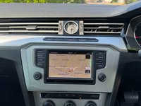 USED 2015 15 VOLKSWAGEN PASSAT 2.0 TDI BlueMotion Tech SE Business Saloon 4dr Diesel DSG Euro 6 (s/s) (150 ps) 