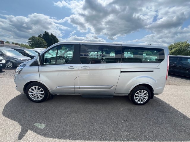 View our FORD TOURNEO CUSTOM