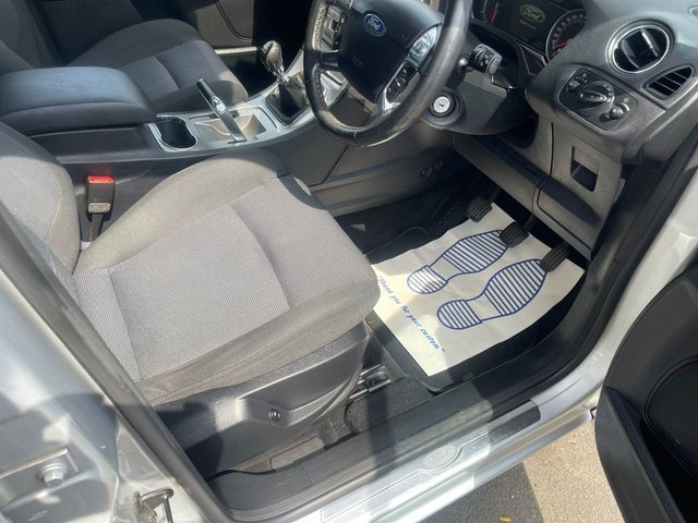 View our FORD S-MAX