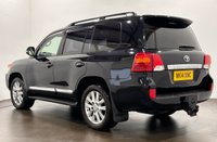 USED 2014 14 TOYOTA LAND CRUISER 4.5 D-4D V8 SUV 5dr Diesel Auto 4WD Euro 5 (268 ps) Complete Toyota UK  Service and Maintenance Record