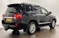 USED 2014 14 TOYOTA LAND CRUISER 4.5 D-4D V8 SUV 5dr Diesel Auto 4WD Euro 5 (268 ps) Complete Toyota UK  Service and Maintenance Record
