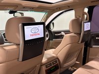 USED 2014 14 TOYOTA LAND CRUISER 4.5 D-4D V8 SUV 5dr Diesel Auto 4WD Euro 5 (268 ps) Complete Toyota UK  Service and Maintenance Record