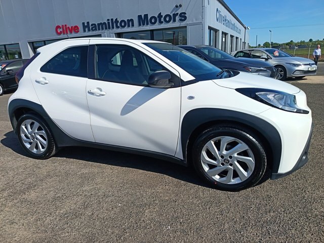 2023 TOYOTA AYGO X - Photo 5