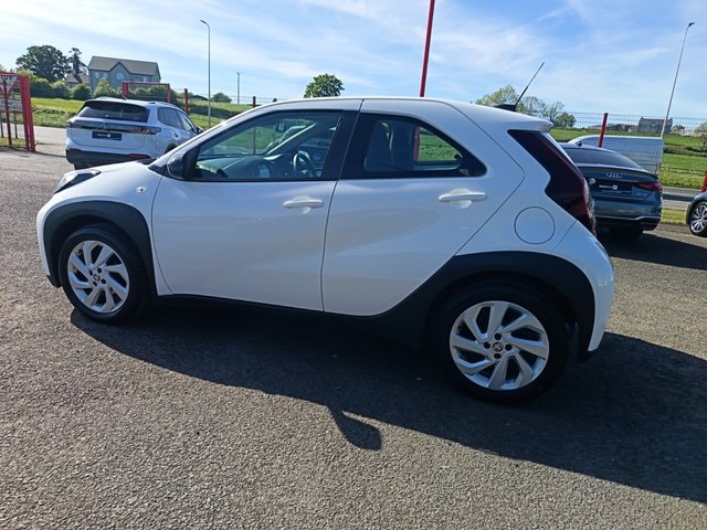 2023 TOYOTA AYGO X - Photo 9