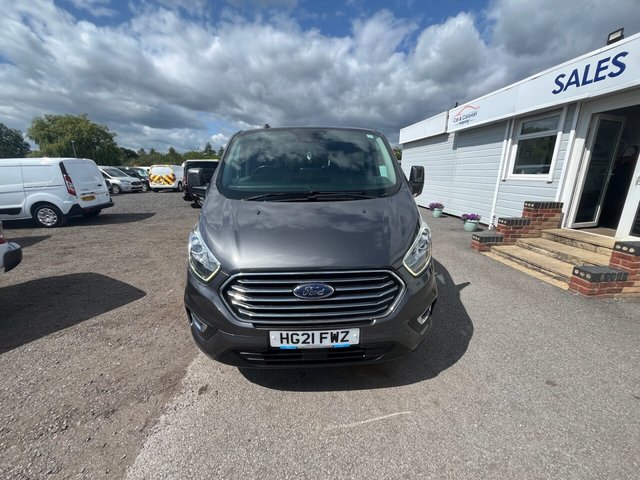 View our FORD TOURNEO CUSTOM