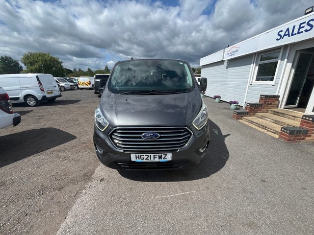 View our FORD TOURNEO CUSTOM