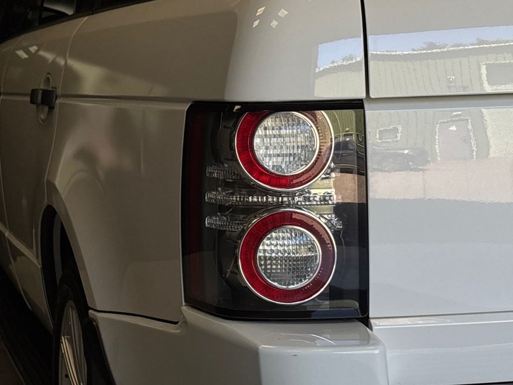 USED 2011 S LAND ROVER RANGE ROVER 4.4 TD V8 Vogue SUV 5dr Diesel Auto 4WD Euro 5 (313 bhp) SIDE STEPS|TOW BAR|HK SOUND