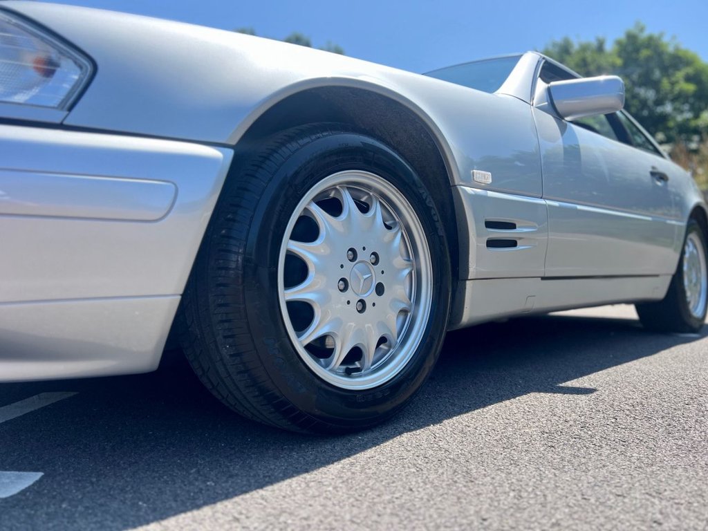 USED 1996 P MERCEDES-BENZ SL 320 Limited Edition // 3.2 (231 bhp) // Convertible // Petrol // Automatic // px swap 