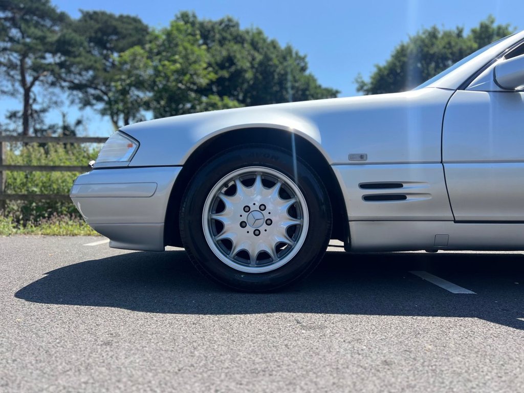 USED 1996 P MERCEDES-BENZ SL 320 Limited Edition // 3.2 (231 bhp) // Convertible // Petrol // Automatic // px swap 
