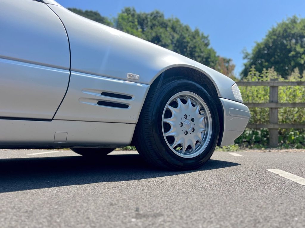 USED 1996 P MERCEDES-BENZ SL 320 Limited Edition // 3.2 (231 bhp) // Convertible // Petrol // Automatic // px swap 