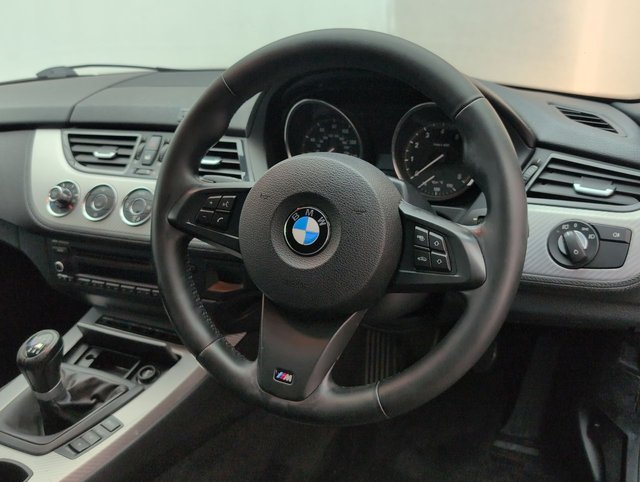 USED 2015 15 BMW Z4 2.0 20i M Sport Convertible 2dr Petrol Manual Sdrive Euro 6 (s/S) (184 Ps) Front Heated Seats+brake Assist