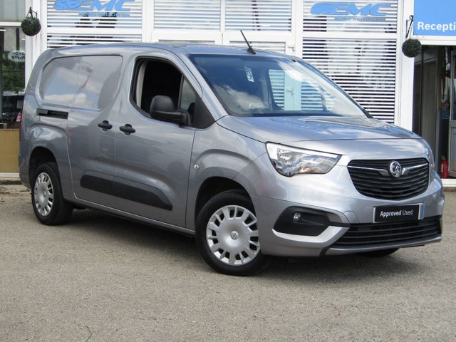2022 71 Vauxhall Combo 1.5 Turbo D 2300 Sportive Panel Van 4dr Diesel Manual L2 H1 Euro 6 (100 ps)