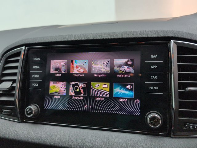 USED 2021 71 Skoda Karoq 1.5 TSI Act SE Drive Suv 5dr Petrol DSg Euro 6 (s/S) (150 Ps) Parking Sensors+front Assist
