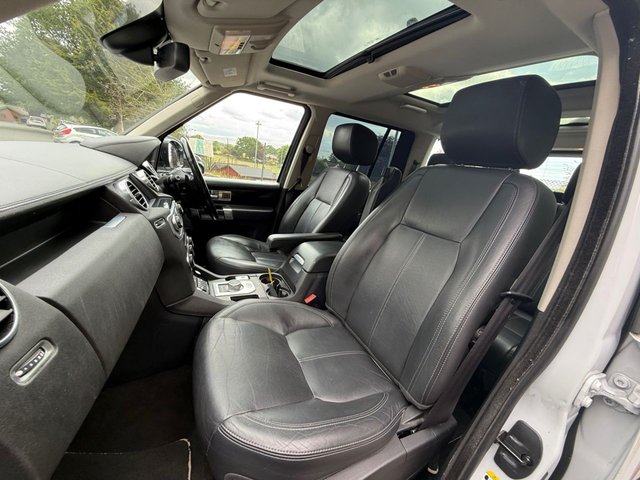 2016 Land Rover Discovery 4 3L Landmark 5dr - Photo 4