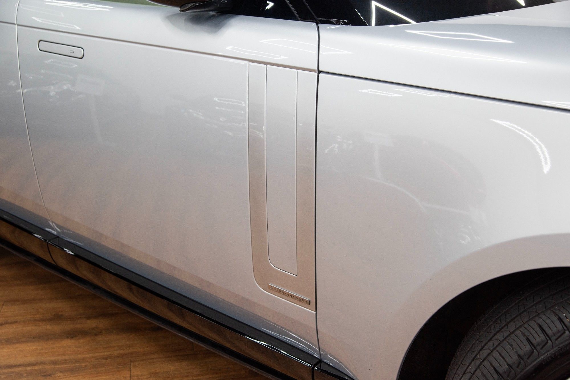 USED 2023 73 LAND ROVER RANGE ROVER 3.0 P400 MHEV Autobiography  