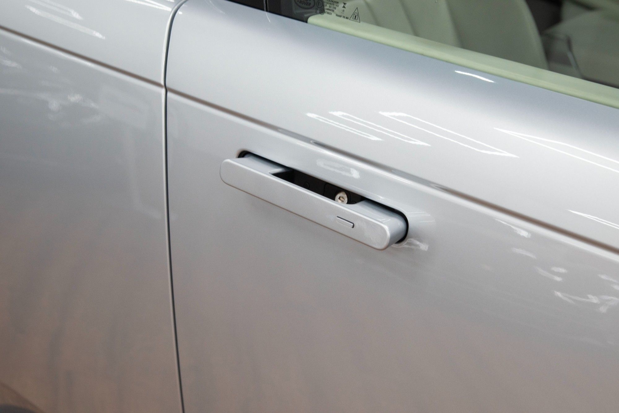 USED 2023 73 LAND ROVER RANGE ROVER 3.0 P400 MHEV Autobiography  