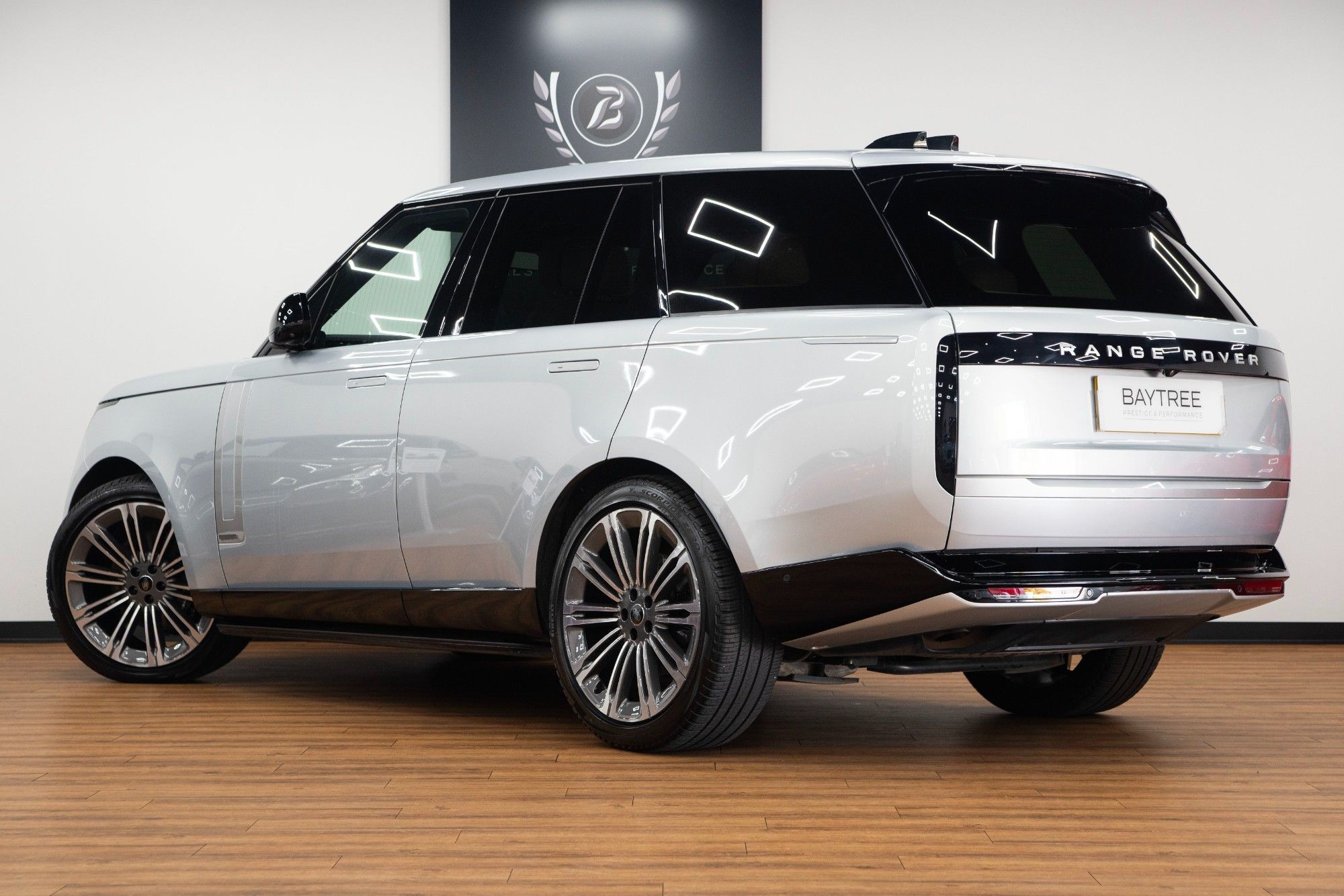 USED 2023 73 LAND ROVER RANGE ROVER 3.0 P400 MHEV Autobiography  