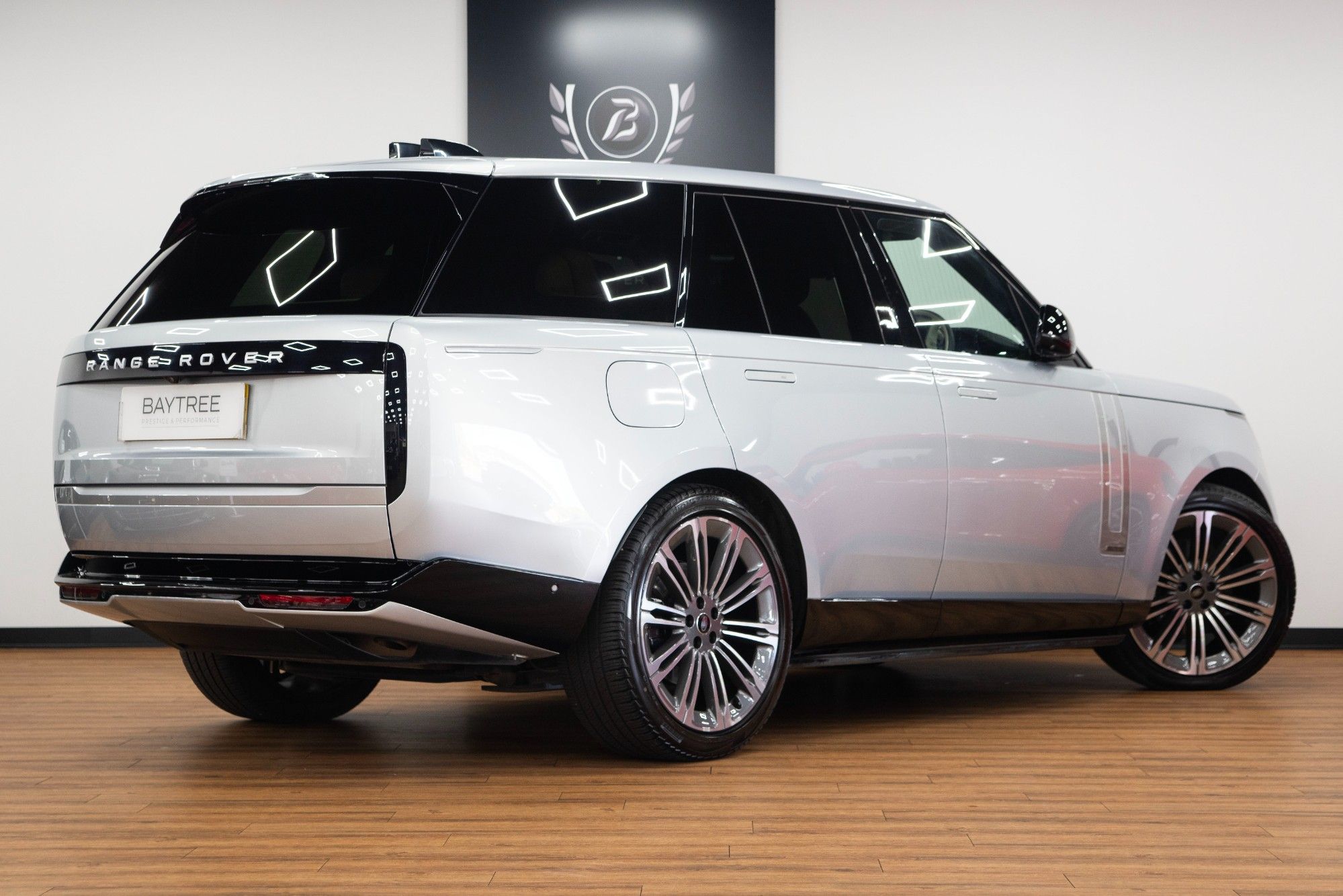 USED 2023 73 LAND ROVER RANGE ROVER 3.0 P400 MHEV Autobiography  