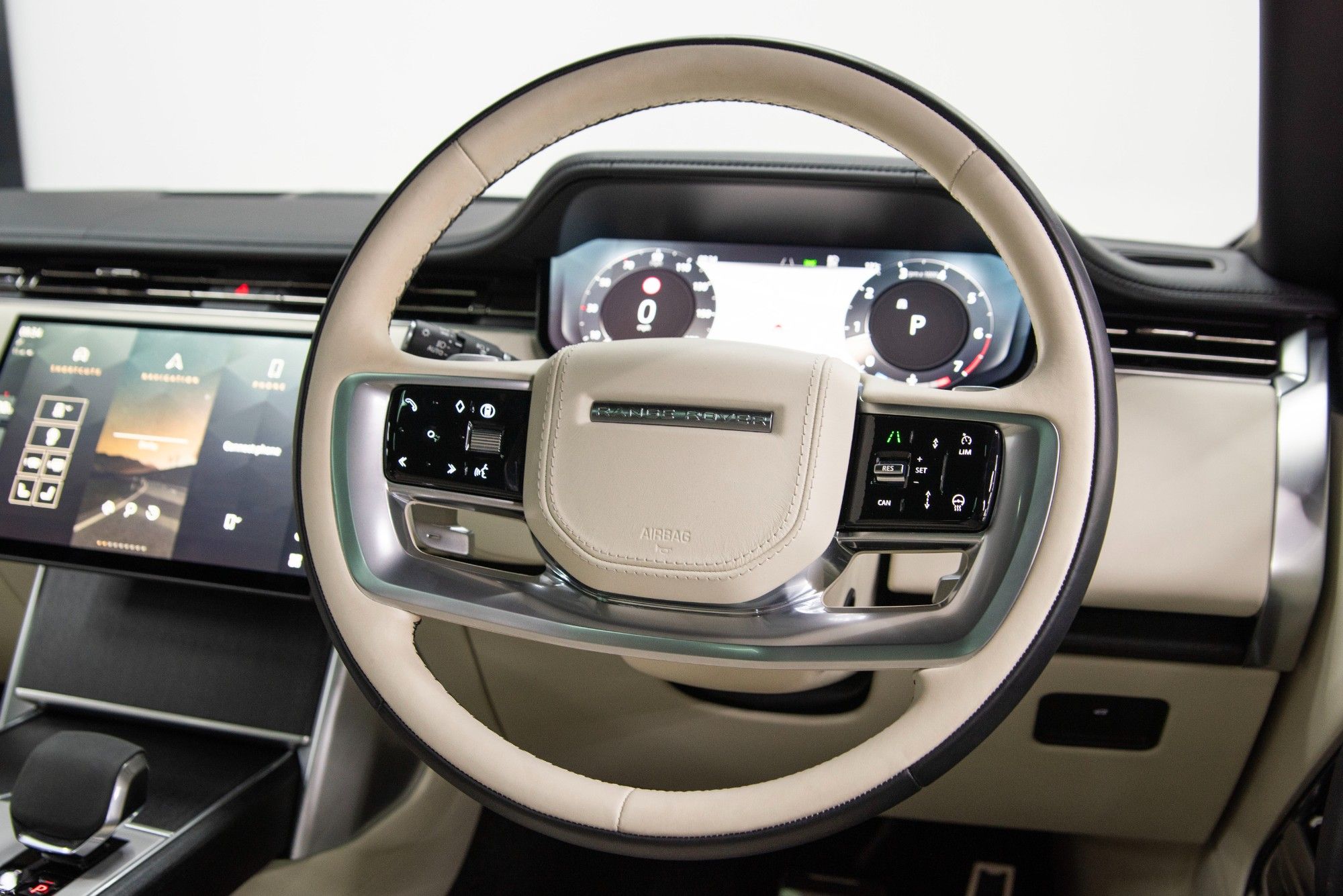 USED 2023 73 LAND ROVER RANGE ROVER 3.0 P400 MHEV Autobiography  