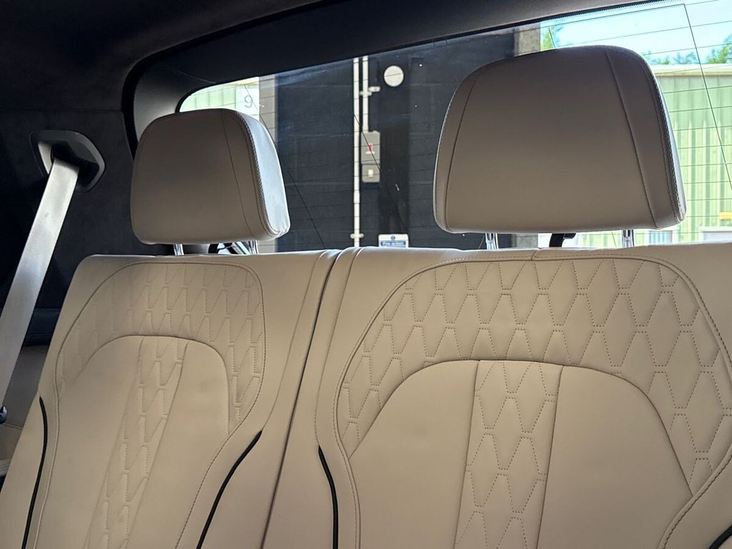 USED 2019 69 BMW X7 3.0 M50d SUV 5dr Diesel Auto xDrive Euro 6 (s/s) (400 ps) &pound;10k OPTIONS | AIRLINE SEATING