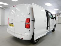 USED 2023 23 TOYOTA PROACE 2.0 D 140 BHP MEDIUM DESIGN EDITION 6DR ( NO VAT ! ) 1 OWNER | MEDIUM WHEELBASE | NO VAT TO PAY