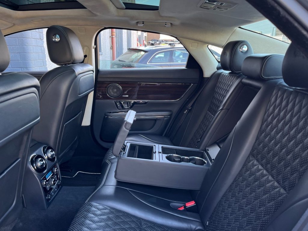 USED 2015 65 JAGUAR XJ 3.0d V6 Portfolio Saloon 4dr Diesel Auto Euro 6 (s/s) (300 ps) 
