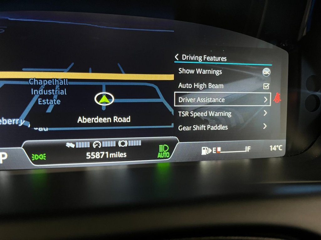 USED 2015 65 JAGUAR XJ 3.0d V6 Portfolio Saloon 4dr Diesel Auto Euro 6 (s/s) (300 ps) 