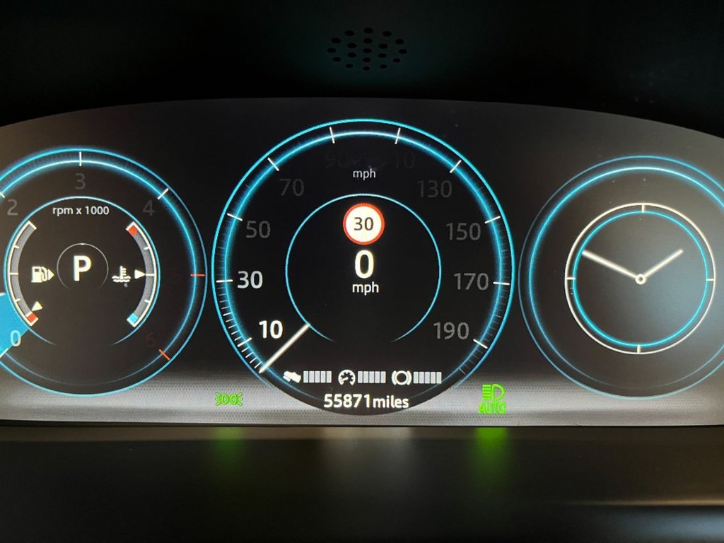 USED 2015 65 JAGUAR XJ 3.0d V6 Portfolio Saloon 4dr Diesel Auto Euro 6 (s/s) (300 ps) 