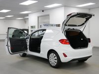 USED 2020 20 FORD FIESTA VAN 1.5 TDCI 85 BHP 3DR ( AIR CON / SAT NAV ! ) 1 OWNER | AIR CON | FACTORY SAT NAV !