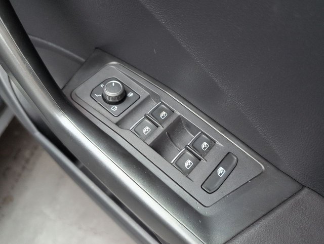 USED 2019 69 Volkswagen T-Roc 1.5 TSI Gpf Evo R-Line Suv 5dr Petrol DSg Euro 6 (s/S) (150 Ps) - Sat Nav + Climate Control