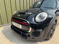 USED 2015 15 MINI HATCH 2.0 John Cooper Works Hatchback 3dr Petrol Auto Euro 6 (s/s) (231 ps) CHILI & MEDIA PACK HEADS UP
