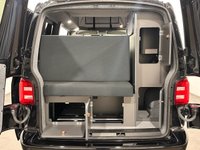 USED 2019 19 VOLKSWAGEN TRANSPORTER 2.0 TDI T28 BlueMotion Tech Highline Camper Van 5dr Diesel Manual FWD SWB Euro 6 (s/s) (102 ps) Well Appointed
