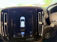 USED 2020 70 VOLVO XC40 1.5 T3 R-Design SUV 5dr Petrol Manual Euro 6 (s/s) (163 ps)+1 OWNER FROM NEW+2 KEYS+FSH+MEDIA+BLUETOOTH+NAVIGATION+PARK CONTROL+PRIVACY+HALF LEATHER SEATS+18 INCH ALLOYS 2 KEYS+1 OWNER FROM NEW+FSH+HALF LEATHER SEATS+18" ALLOYS+MEDIA+BLUETOOTH+PRIVACY+CLIMATE+NAV+BLUETOOTH+USB+AUX+DAB+PARKING SENSORS+CRUISE+HPI CLEAR