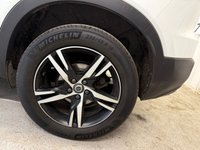 USED 2020 70 VOLVO XC40 1.5 T3 R-Design SUV 5dr Petrol Manual Euro 6 (s/s) (163 ps)+1 OWNER FROM NEW+2 KEYS+FSH+MEDIA+BLUETOOTH+NAVIGATION+PARK CONTROL+PRIVACY+HALF LEATHER SEATS+18 INCH ALLOYS 2 KEYS+1 OWNER FROM NEW+FSH+HALF LEATHER SEATS+18" ALLOYS+MEDIA+BLUETOOTH+PRIVACY+CLIMATE+NAV+BLUETOOTH+USB+AUX+DAB+PARKING SENSORS+CRUISE+HPI CLEAR