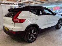 USED 2020 70 VOLVO XC40 1.5 T3 R-Design SUV 5dr Petrol Manual Euro 6 (s/s) (163 ps)+1 OWNER FROM NEW+2 KEYS+FSH+MEDIA+BLUETOOTH+NAVIGATION+PARK CONTROL+PRIVACY+HALF LEATHER SEATS+18 INCH ALLOYS 2 KEYS+1 OWNER FROM NEW+FSH+HALF LEATHER SEATS+18" ALLOYS+MEDIA+BLUETOOTH+PRIVACY+CLIMATE+NAV+BLUETOOTH+USB+AUX+DAB+PARKING SENSORS+CRUISE+HPI CLEAR