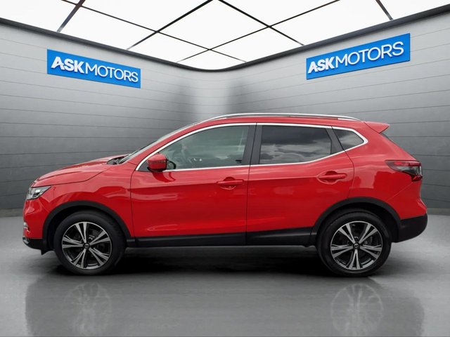 View our NISSAN QASHQAI